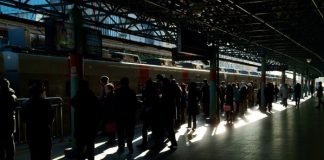 신도림역 Sindorim Station — 이재무 시인