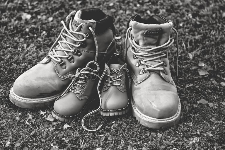 My Shoes, Instead–Write by Park, Somyeong