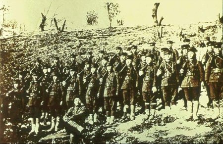 최인걸Choe In-geol(I Sing Again the “Song of Praying for Death in Battle”)- Write by 도종환 Do Jongwhan